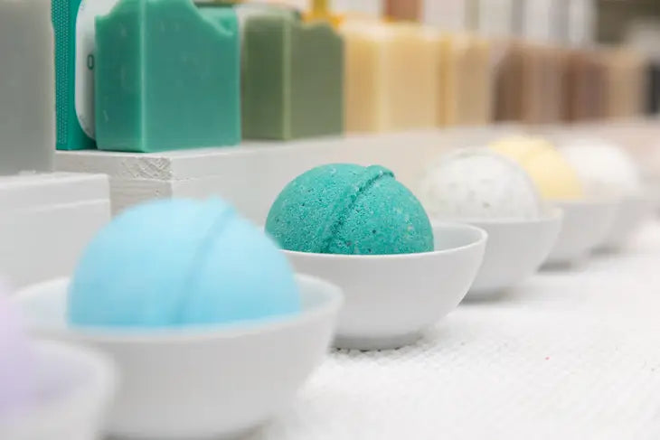 Sea La Vie Bath Bomb Examples